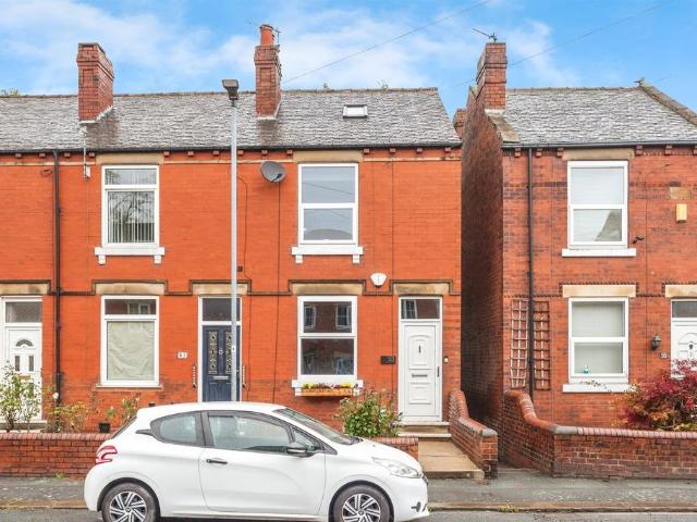 House for sale in Horbury, West Yorkshire