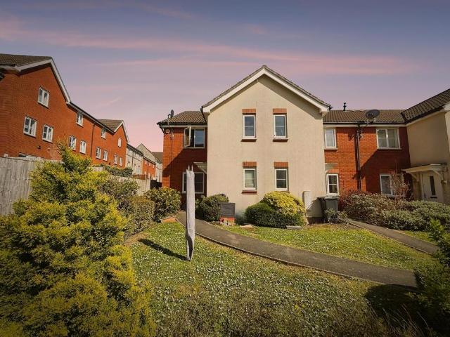 House for sale in Feckenham, City Of Bristol