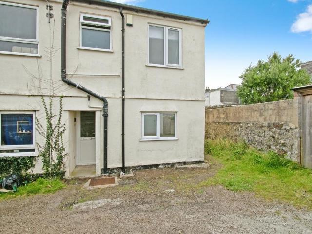 House for sale in Mount Ambrose, Cornwall