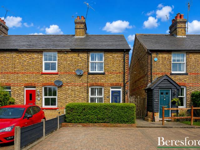 House for sale in Chipping Hill, Essex