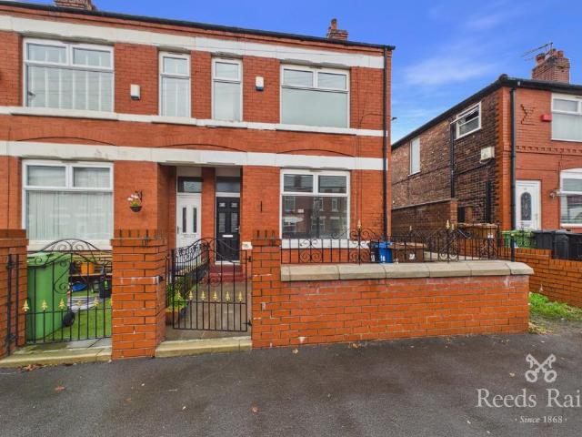 House for sale in North Reddish, Stockport