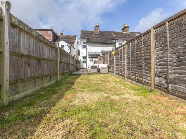House for sale in Southborough, Sandown Park