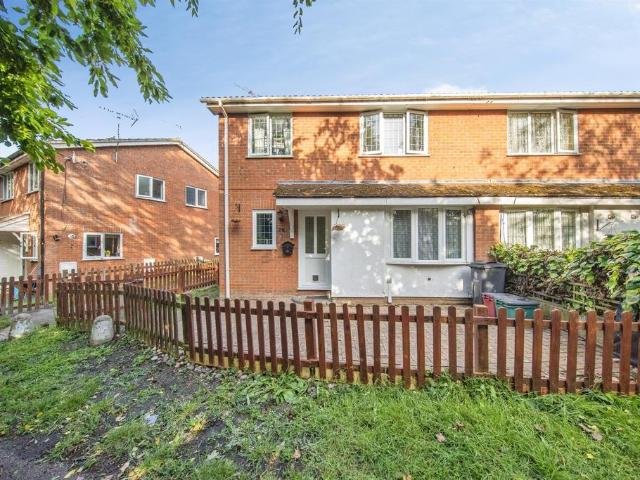 House for sale in Dale Hill, Essex