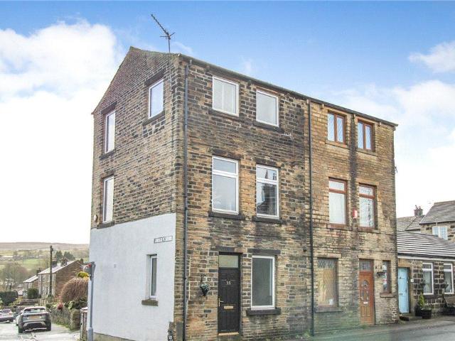 House for sale in Oxenhope, West Yorkshire