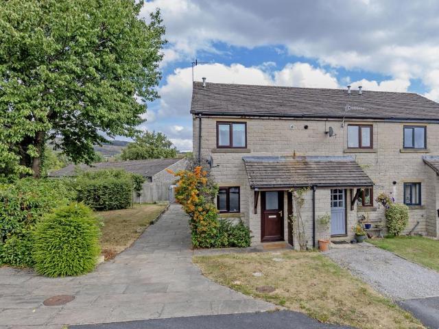 House for sale in Froggatt, East Midlands
