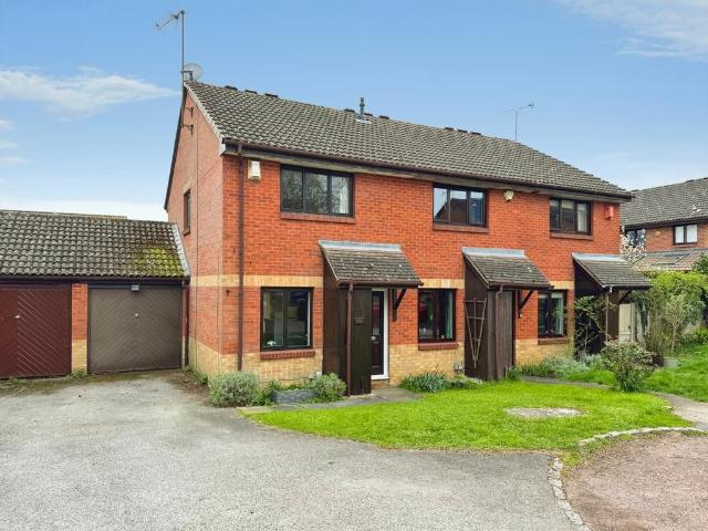 House for sale in Twyford