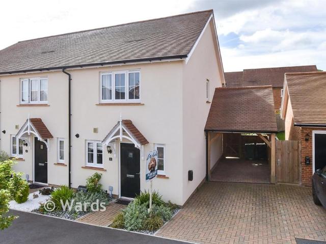 House for sale in Allington, Midway