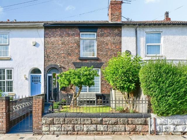 House for sale in Calderstones