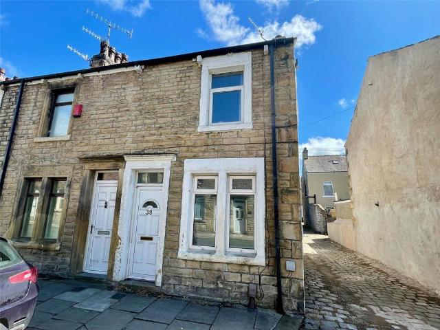 House for sale in Skerton, Bare