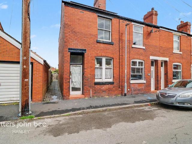 House for sale in Kingsley Moor, Staffordshire