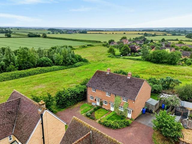 House for sale in Northamptonshire
