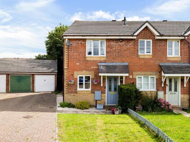 House for sale in Hawkinge, Folkestone