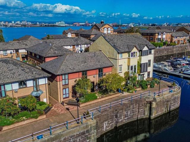 House for sale in Penarth Marina, Penarth