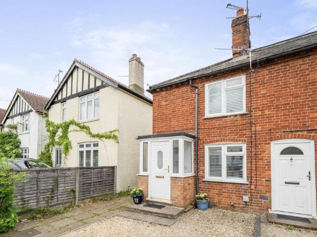 House for sale in Fole, Surrey
