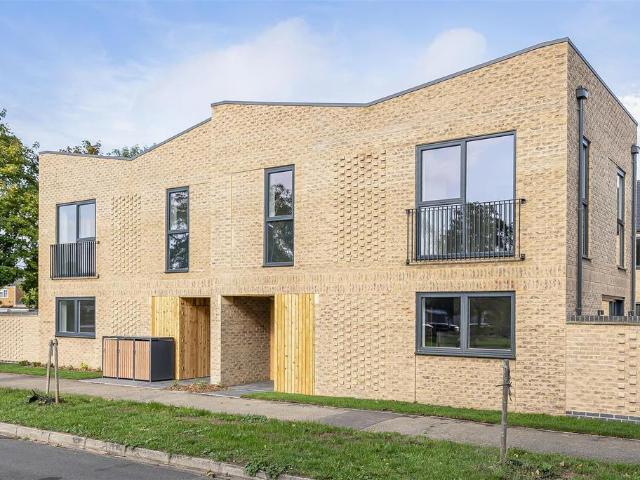 House for sale in Chesterton, Arbury