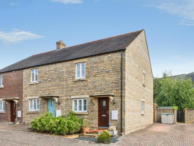 House for sale in Black Bourton, Oxfordshire