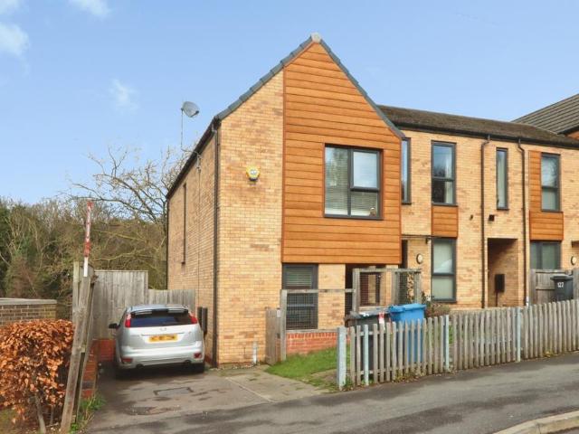 House for sale in Norfolk Park, Sheffield