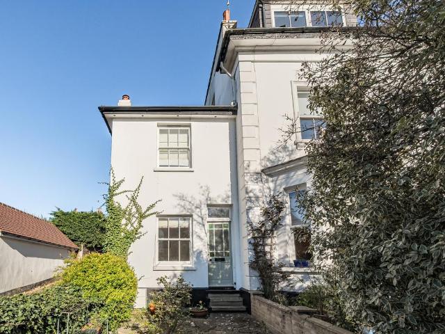 House for sale in Pachesham Park, Surrey
