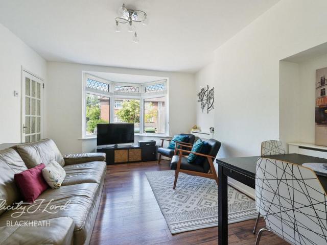 House for sale in Charlton, Greater London