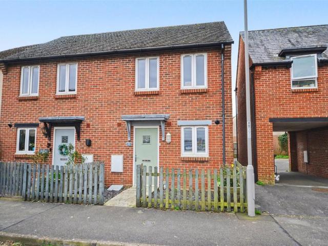 House for sale in Wool, East Burton