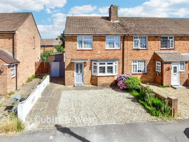 House for sale in Spring Vale, Hampshire
