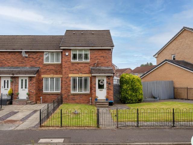 House for sale in Crookston, Scotland