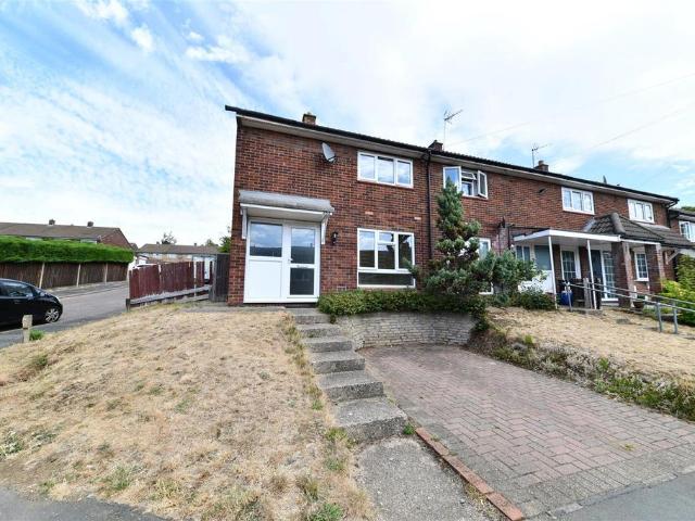 House for sale in Poplars, Shephall