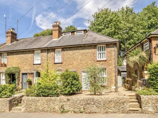 House for sale in Busbridge, Fole
