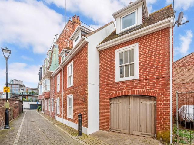 House for sale in Old Portsmouth, City Of Portsmouth