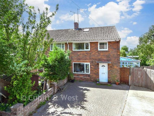 House for sale in Arundel, Clapham