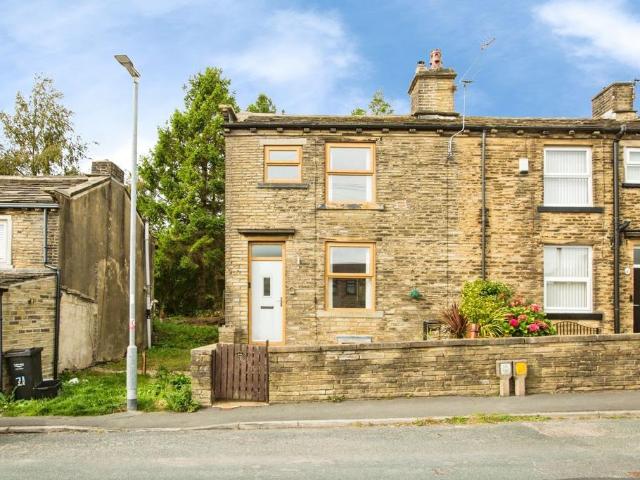 House for sale in Harper Bower, Calderdale