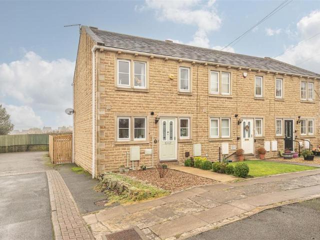 House for sale in Golcar, West Yorkshire