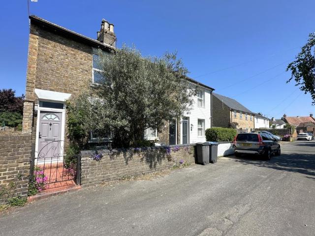 House for sale in Lower Walmer, Ash