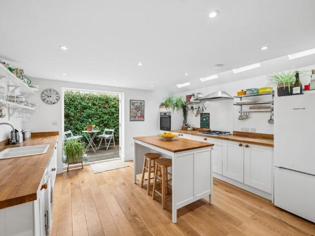 House for sale in Mortlake, Greater London