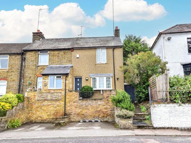 House for sale in Batchworth, Hertfordshire