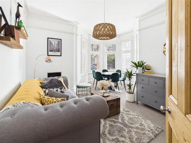 House for sale in Streatham Hill, Greater London