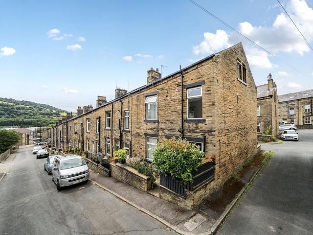 House for sale in Hebden Royd, Mytholmroyd