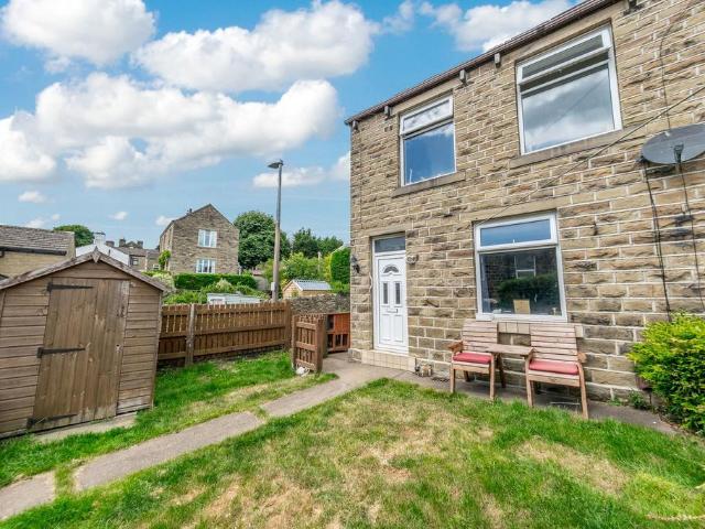House for sale in Skelmanthorpe, West Yorkshire