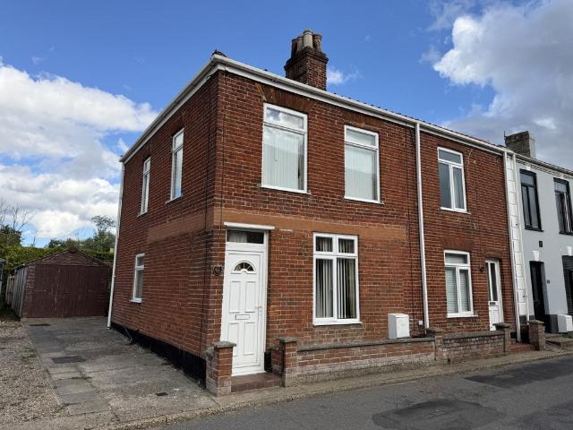 House for sale in Acle, Crostwick