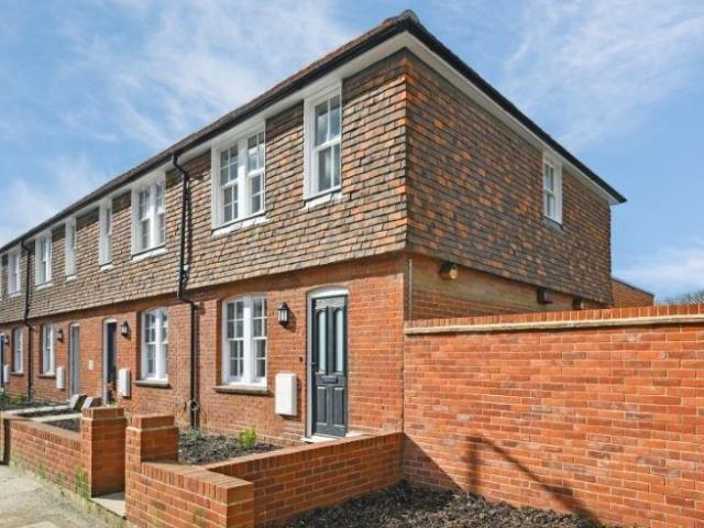 House for sale in Wye, Bridgefield
