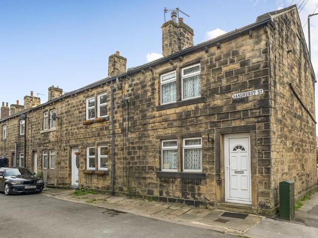 House for sale in Calverley, West Yorkshire
