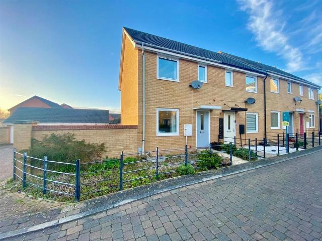House for sale in Hampton Hargate, Peterborough