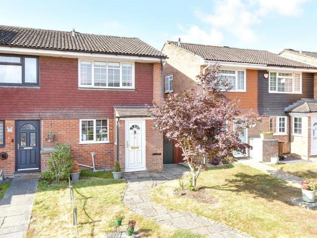 House for sale in Chatham