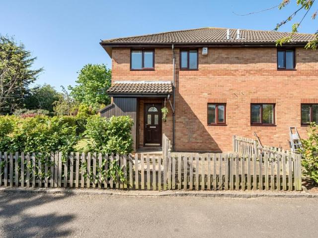 House for sale in Worcester Park, Greater London