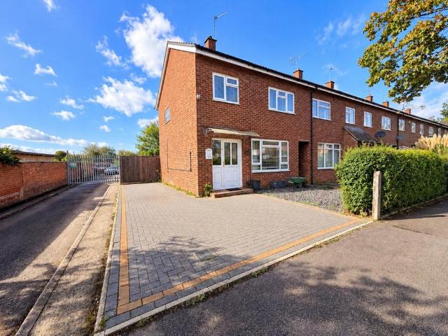 House for sale in Tithe Farm, Houghton Regis