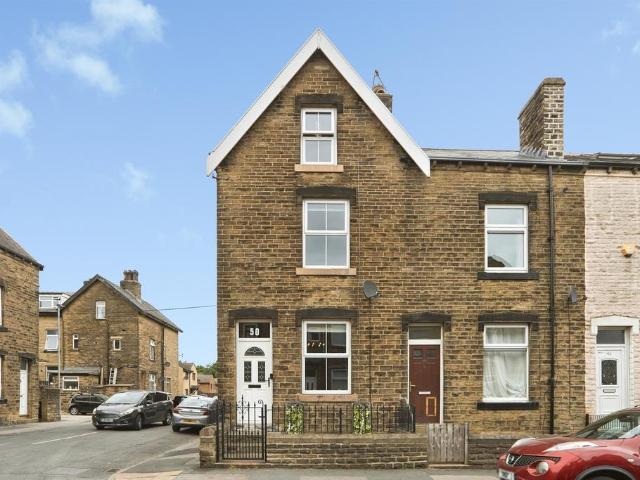 House for sale in Bogthorn, Bradford