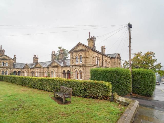 House for sale in Saltaire, Bradford
