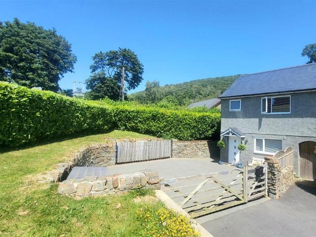 House for sale in Wales