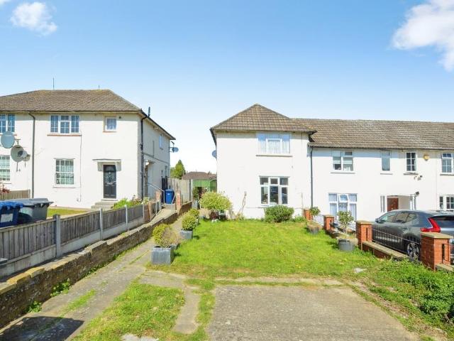 House for sale in Colindale, Greater London