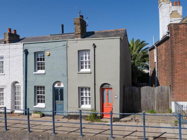 House for sale in The Bridge, Kent